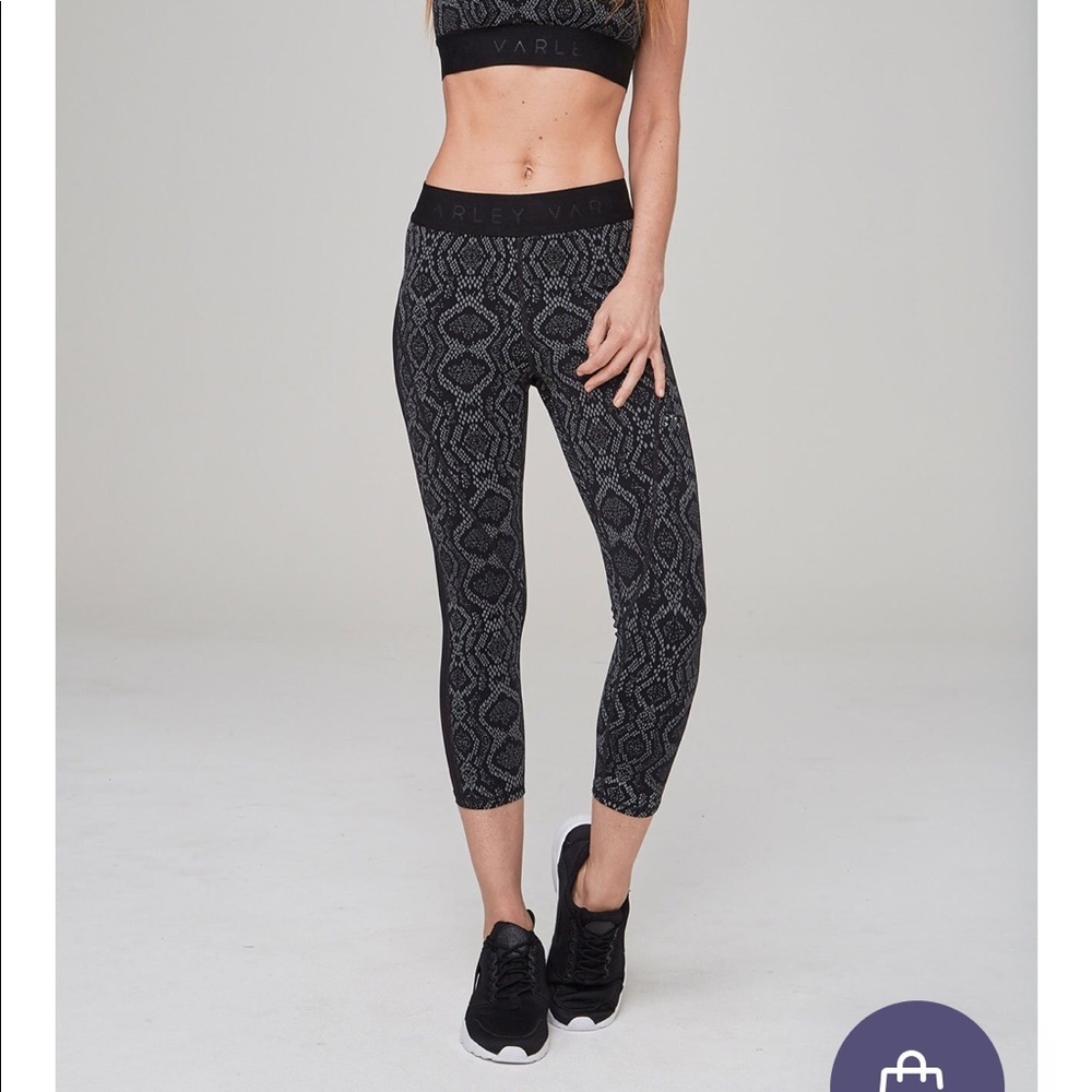NEW • Varley • Aiden Cropped Python Legging XS